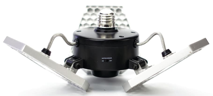 Striker Garage Light - Image 2