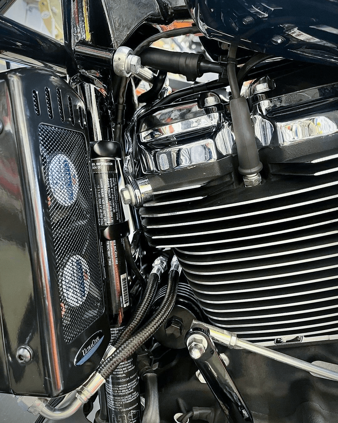 M8 Side Mount Oil Cooler - Image 6