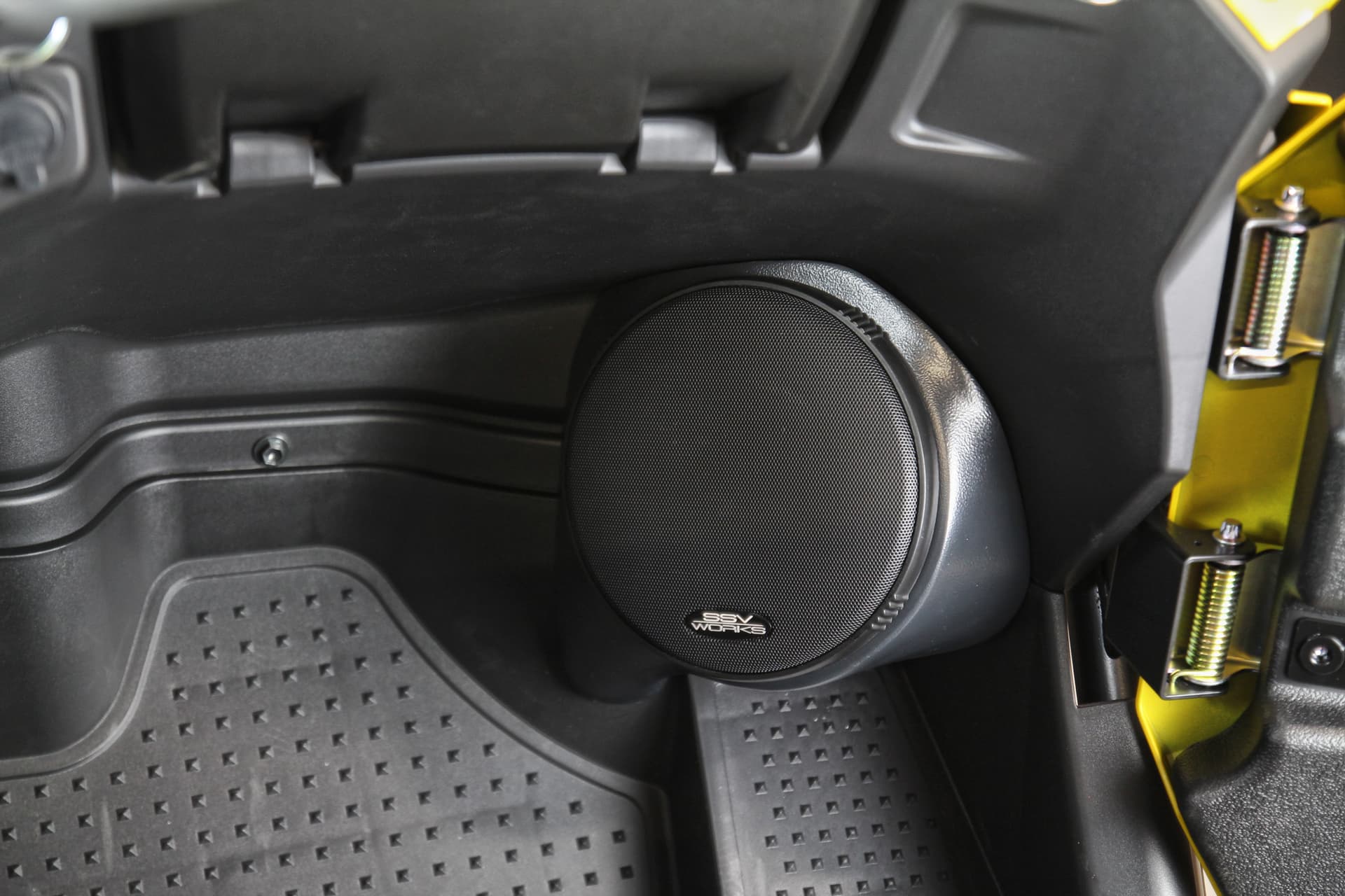 Front Speaker Pod - Image 63