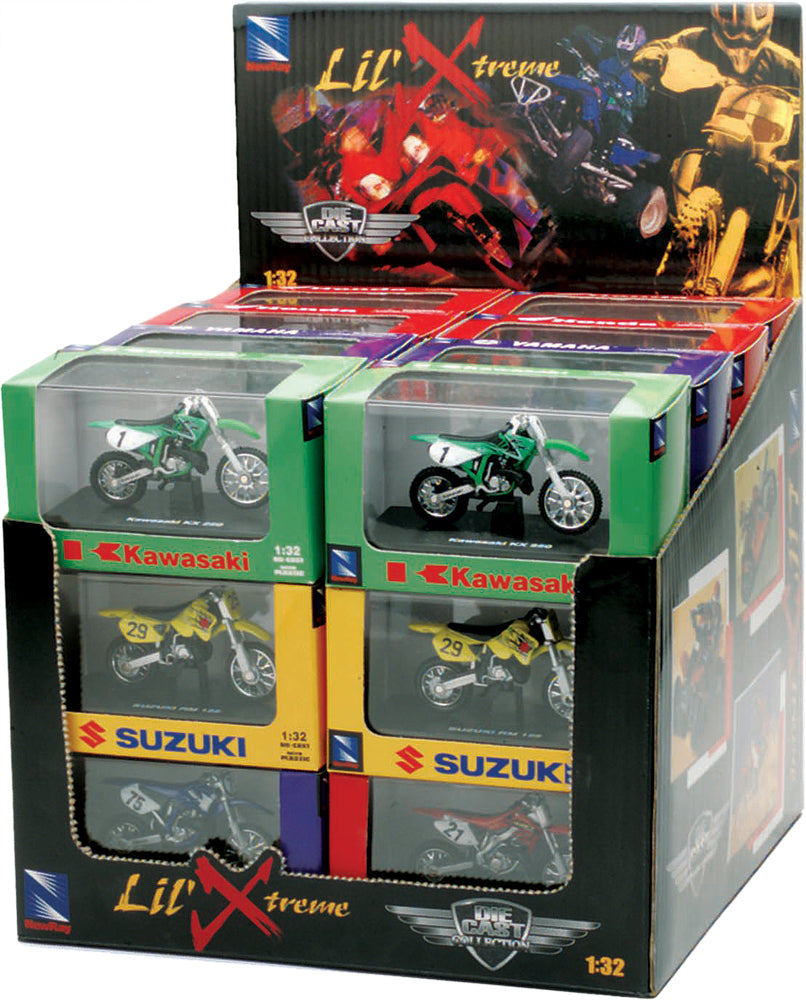 1:32 Assortment Pack w/Display Box